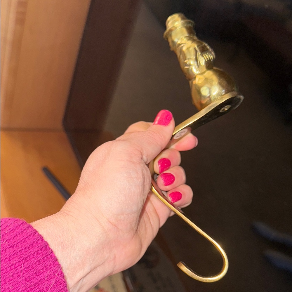 Brass Vintage Snowman Stocking Holder - Picture 8 of 11